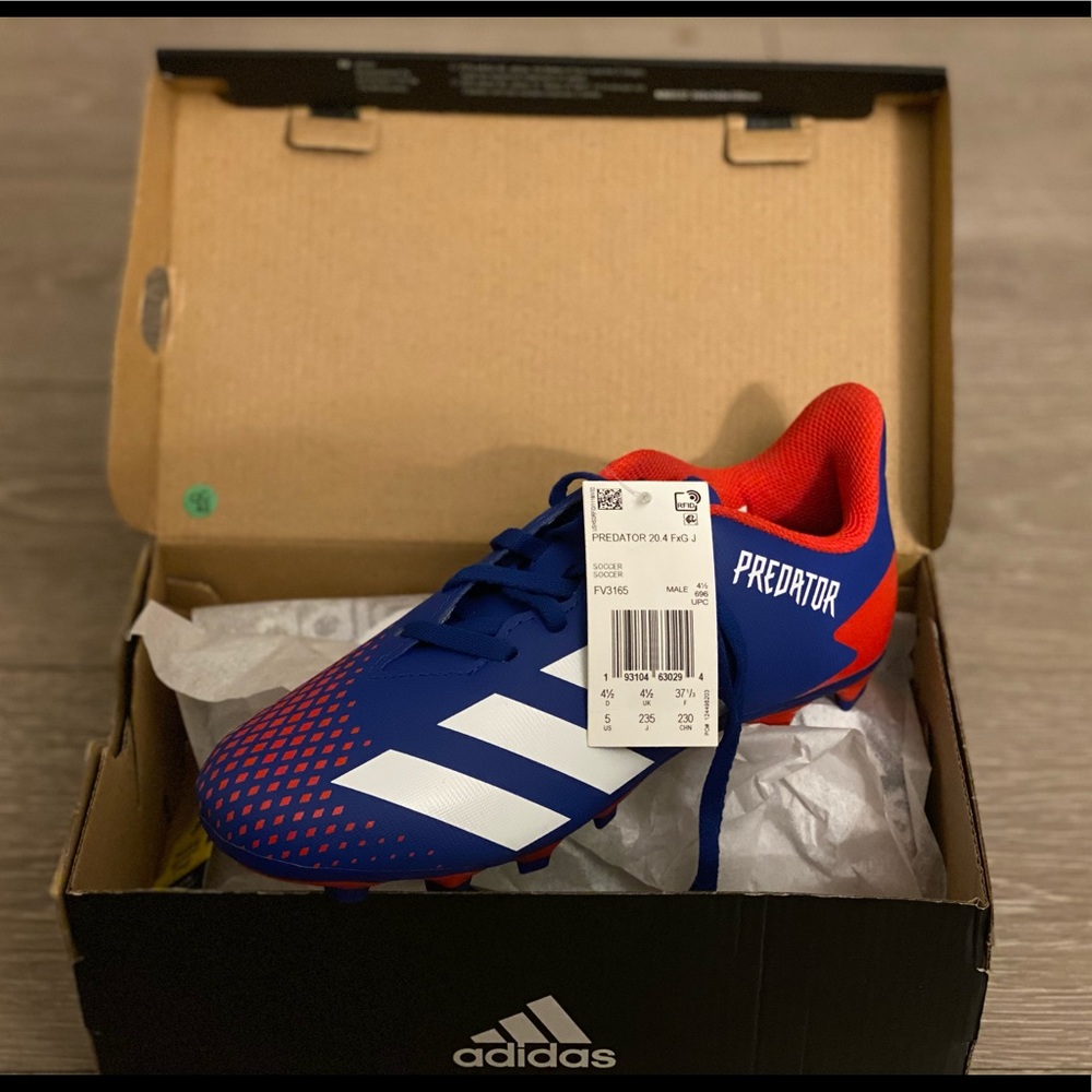ADIDAS PREDATOR 20.4 TURF SHOES (Size 4.5) NEW‼️